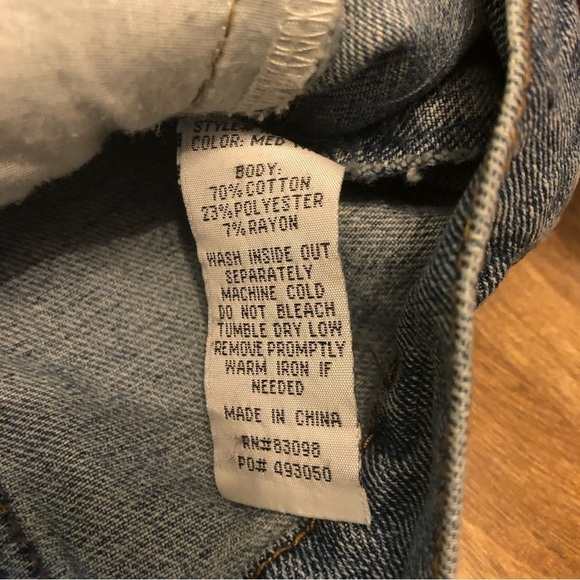 NWOT Tommy Bahama Jacket Kids Girls 10 Blue Medium Wash Denim Distressed - Picture 7 of 10